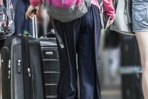 医療費未払いで帰国　訪日外国人めぐる課題、次々と浮上