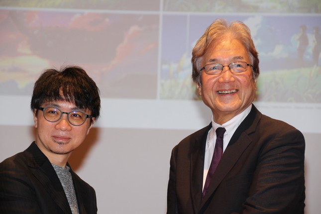 青木保国立新美術館長（右）と登壇も