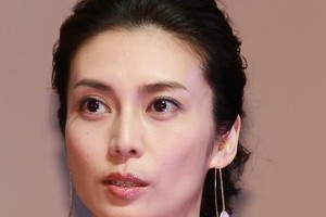 ニャンコと美脚を同時に拝める！ 柴咲コウのインスタ動画が大反響