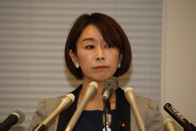 民進党を離党した山尾志桜里衆院議員は無所属で出馬する見通しだ（2016年4月撮影）
