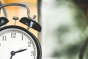 米国でサマータイム廃止議論　健康への害や交通事故増加を指摘する声も