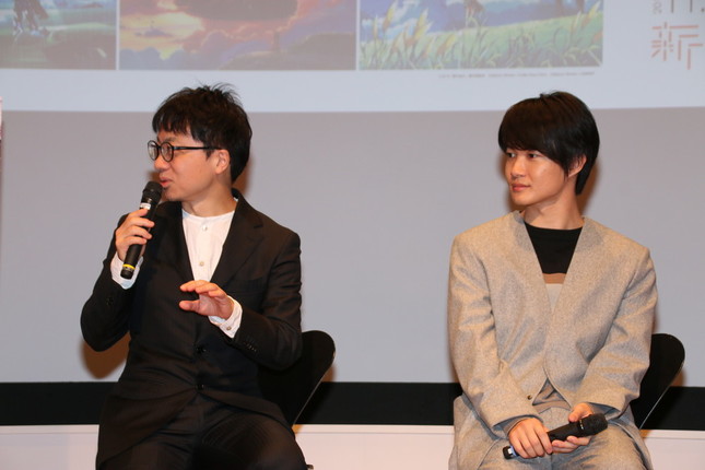 トークセッション中の2人