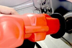 ガソリン価格へどう響く？　サウジ王族ら「大量拘束」の「今後」