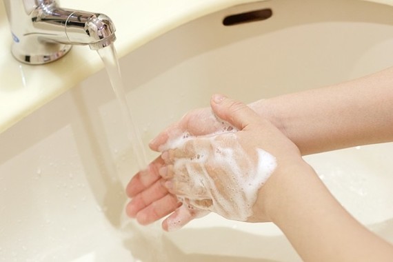 こまめな手洗いが予防の第一歩
