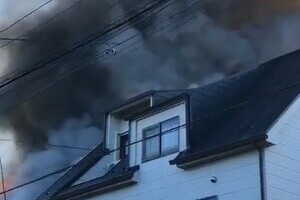 テレビ局スタッフが火災動画に「おー！いいですね！」　提供の隣家住民「頭、大丈夫？」