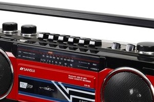 CD買わない若者が「ラジカセ」を買う理由　レトロ趣味超えた、新たな需要が