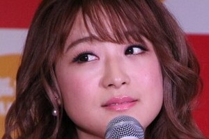 ナチュラルメイクの鈴木奈々、あの女優に「似てる」と話題