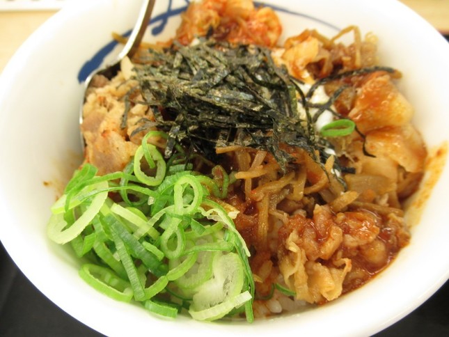 これがリニューアル前の「ビビン丼」