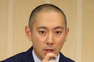 市川海老蔵が思わず「なんか不思議」　麻央さんの時計に起こったコト　