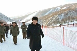 また「平壌五輪」化アピールか　米NBC「看板キャスター」、正恩氏自慢のスキー場から中継