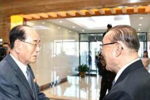 「金王朝」3代で粛清逃れる「ナンバー2」　五輪出席90歳・金永南の「処世術」