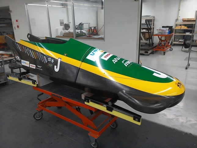 下町ボブスレーの「新10号機」。ステッカーなどがジャマイカ・チーム仕様となっている（写真提供：下町ボブスレーネットワークプロジェクト）