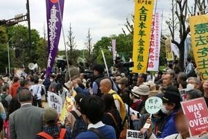 国会議事堂前デモ現地レポート　参加者の顔触れは？歓声上がったのは...