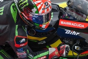 フランス人選手が「旭日旗」使う理由　MotoGP新鋭、ヘルメットに描く