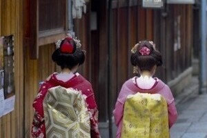 京都人の「いつも楽しそう」は「うるさい」！？　マリ出身・精華大学長のエピソードに反響