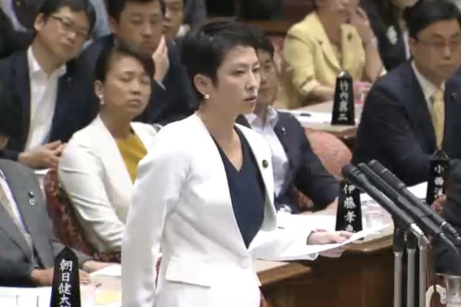 蓮舫氏の「夢の中でも考えた」質問の成果は…（写真は参院インターネット中継から）