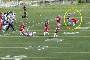 辞意表明の内田監督、「ピンクのネクタイ」に大学名言い間違い　謝罪に疑問の声続々