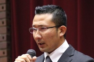 井上コーチ弁明にネット「意味不明」　日大会見で「QB潰せ、は色んな意味」