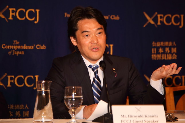 小西議員（17年10月撮影）
