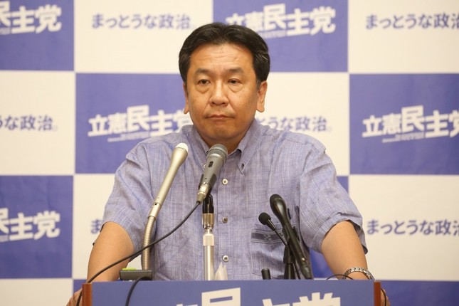 定例会見に臨む立憲民主党の枝野幸男代表
