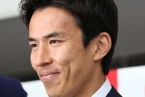 「今の笑ってもらうところ...」　長谷部、代表最後の会見でスベってしまう