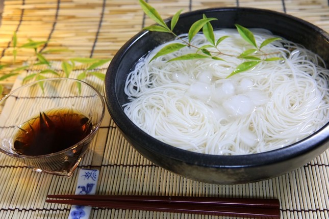 そうめんは 氷水 に入れちゃダメ 専門家が語る 正しい食べ方 と