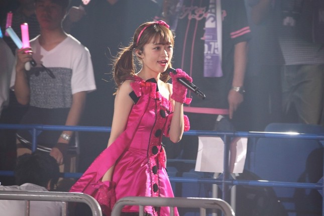 NGT48の中井りかさん「アーイドルだっていろいろあーる♪」と口ずさみながらステージを後にした