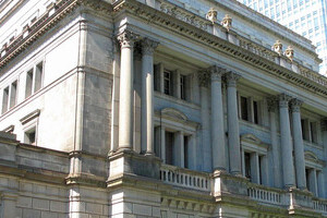 日銀と市場の神経戦　「長期金利」政策の本音は？