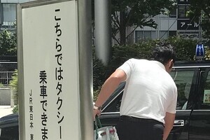 阪神選手、タクシー乗り場で「ルール違反」　ツイッター告発で球団が謝罪