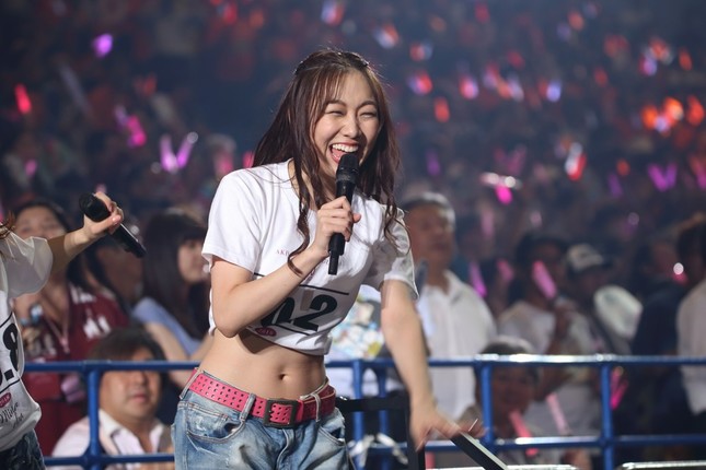 2018年8月の総選挙「感謝祭コンサート」でパフォーマンスを披露するSKE48の須田亜香里さん