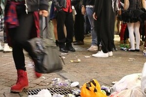 私はなぜ「変態仮装行列」と呼んだのか　商店街トップが語る渋谷ハロウィンの「惨状」
