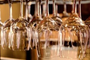 ボジョレー？ボージョレ？ヌーボー？ヌーヴォー？　各社がどう呼んでるのか、とことん調べてみた