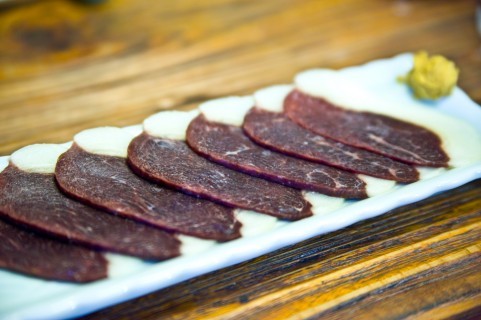鯨肉の需要は伸びるのか（写真はイメージ）