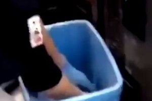 悪ふざけバイトに「民事、刑事で法的処置」　くら寿司、「厳格対応」の理由