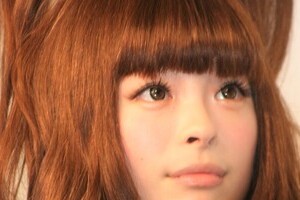 きゃりー、デコ出したらまるで別人！　「ユッキーナかと」「E-girlsにいそう」