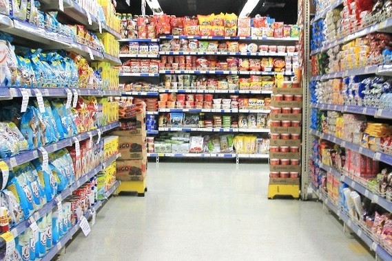 商品を別の棚に置きっ放しは多いのか（写真はイメージ）