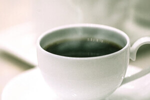 「来客にコーヒー提供」は「カフェハラ」？　マナー講師の見解は...