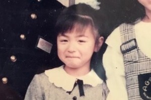 幼い頃からかわいいタレ目　川村ゆきえ「入学式写真」が話題
