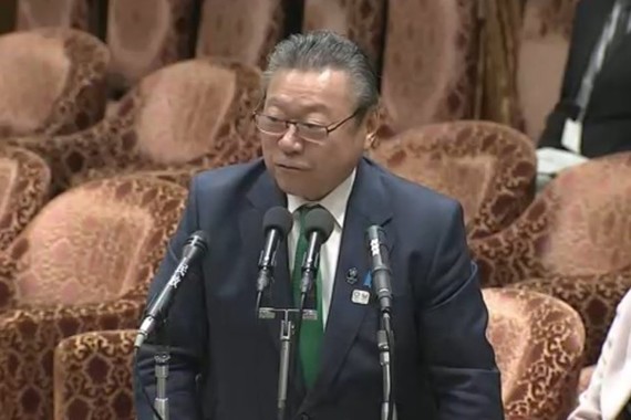 「自分でパソコンを打つことはありません」発言も話題になった（写真は、2018年秋の衆院インターネット中継より）