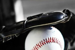 プロ野球選手は1試合に何本のバットを準備する？　OBが明かす用具への熱いこだわり