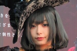 宇垣美里アナ、お渡し会で「神対応」　「黒の魔女」コスプレにカメラマン感嘆