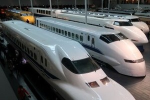 現存最後のパノラマ型クロ381形、解体へ　日本の鉄道車両保存、課題はどこにあるのか