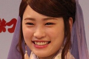 川栄李奈、ツイ消し騒動で株下げる　「誰も叩いてなかった」のにわざわざ...