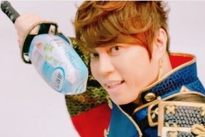 TMR西川貴教、「刀剣乱舞」風コスプレ　刀剣男士ならぬ「消臭男子」を自称