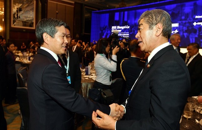 日韓防衛相の間ではどんな会話が…？（写真は韓国国防省のフェイスブックから）