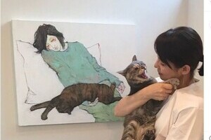 理想の猫「にゃー」→現実の猫「シャー！！！」　石田ゆり子インスタの落差がすごい