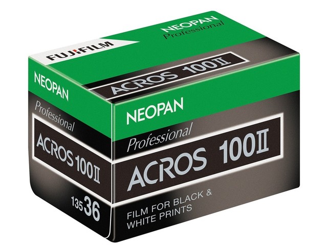  秋発売予定の「ネオパン100アクロスII」