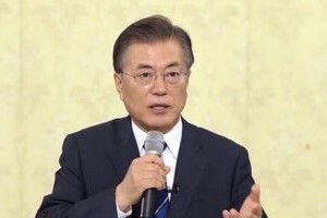 日韓会談見送りで文大統領「逆ギレ」　NHKは「責任転嫁」と論評