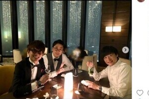 アインシュタイン河井は「整形してる」とかまいたち濱家主張　40歳と思えぬイケメン＆美肌に「メス入れてる」