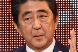 安倍氏へのヤジは「演説妨害」だったのか　札幌「排除」問題、警察OBと弁護士の見解割れる